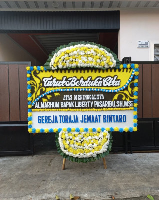 Papan Bunga Duka di Lawang Kidul