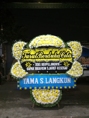 Papan Bunga Duka di Lawang Kidul